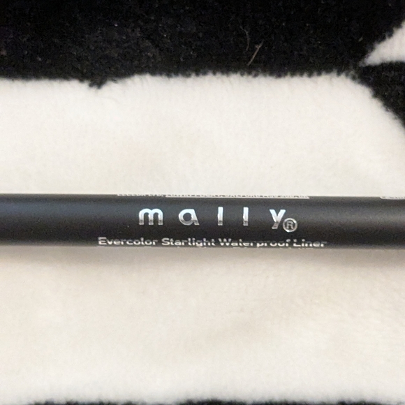 New Black Eyeliner Evercolor Starlight Waterproof Liner Mally Midnight Black - Picture 2 of 8